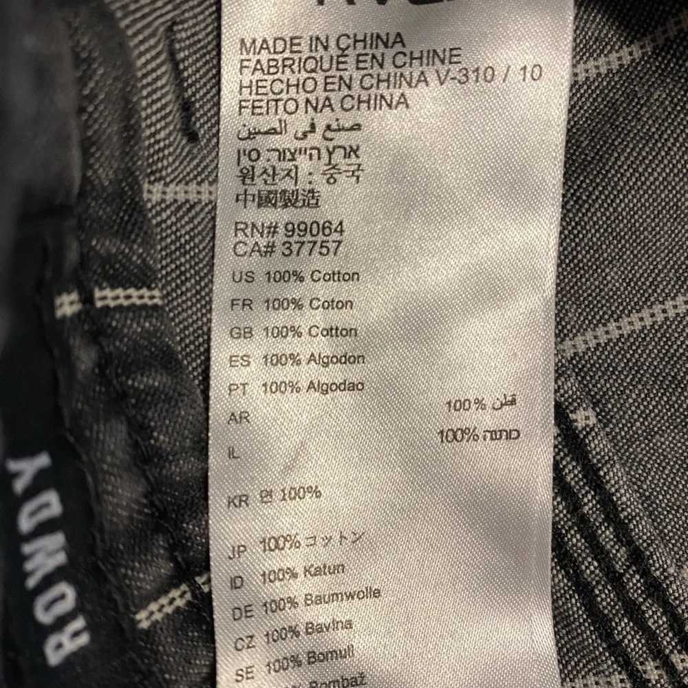 RVCA Rowdy Denim Mini Skirt Stone Washed Black High Rise‎ Raw Hem Size 27